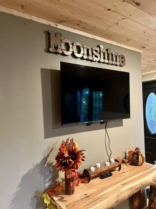 Villa Moonshine Manor-Pets Ok-W/D-Pool Table-Arcade-Hot Tub Gatlinburg Exterior foto